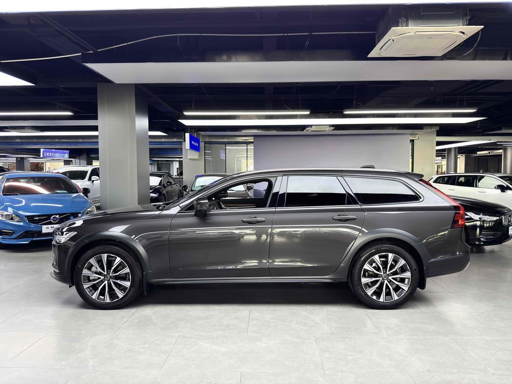Volvo Volvo V90
