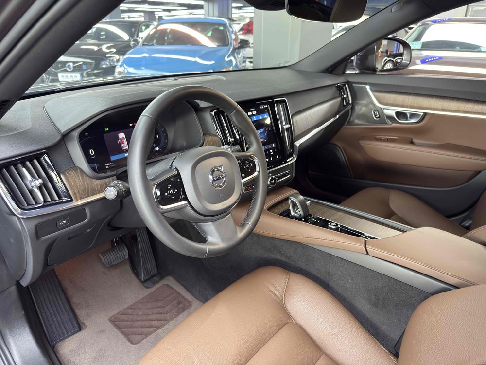 Volvo Volvo V90