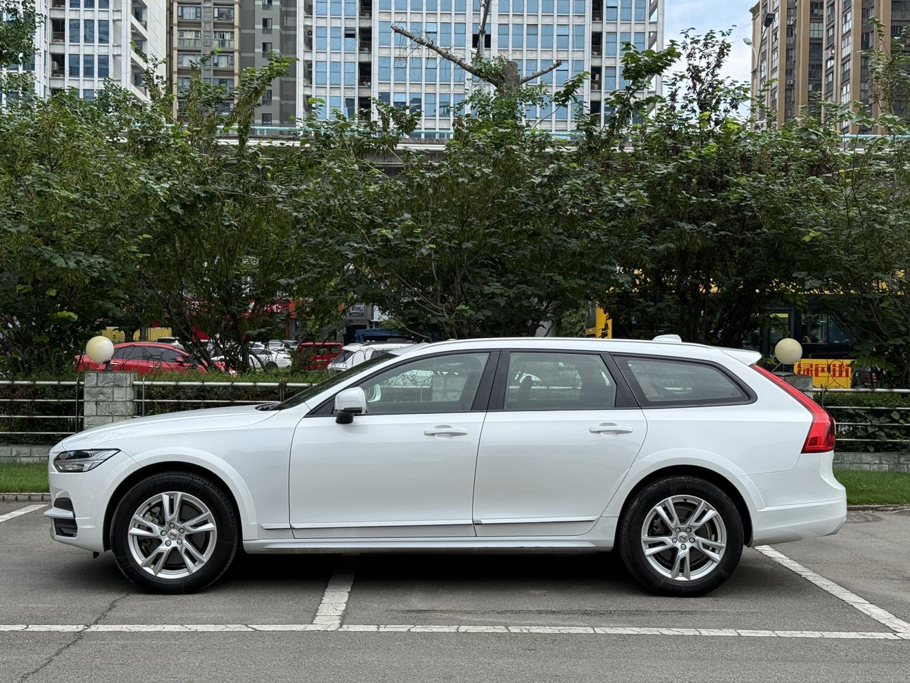 Volvo Volvo V90