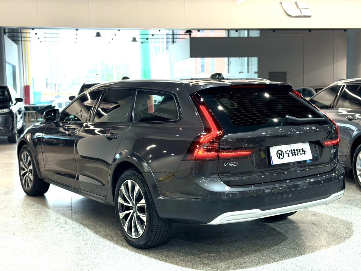 Volvo Volvo V90