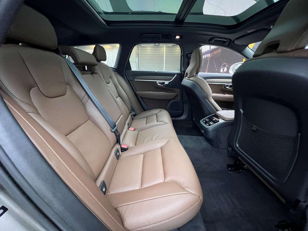 Volvo Volvo V90