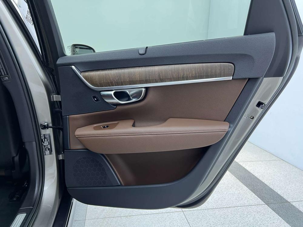 Volvo Volvo V90