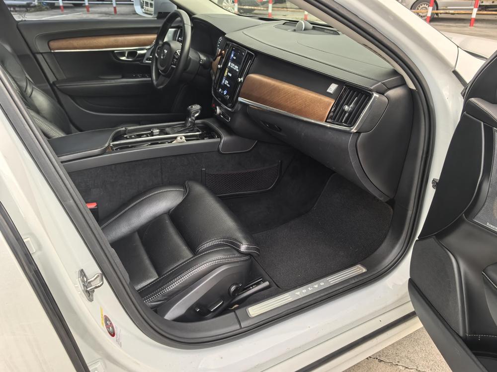 Volvo Volvo V90