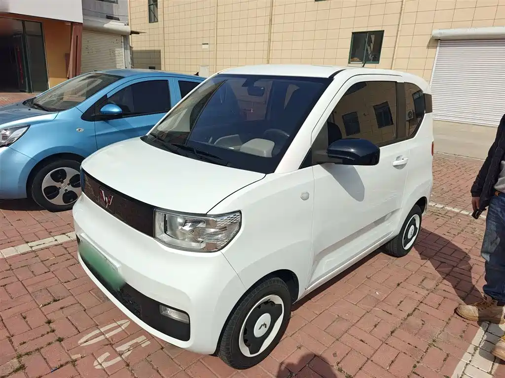 Wuling MINIEV