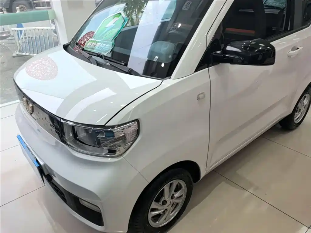 Wuling MINIEV