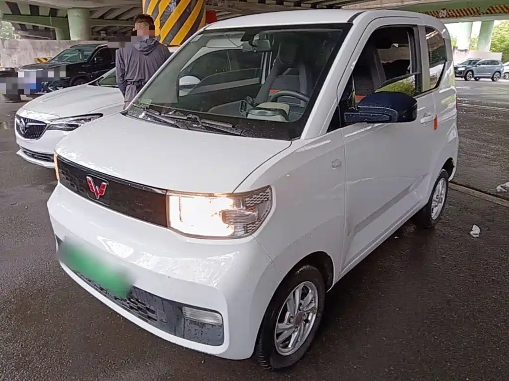 Wuling MINIEV