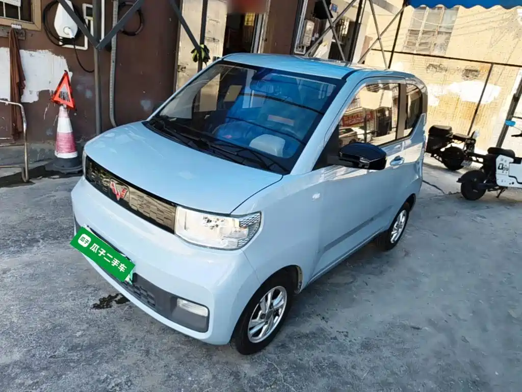 Wuling MINIEV