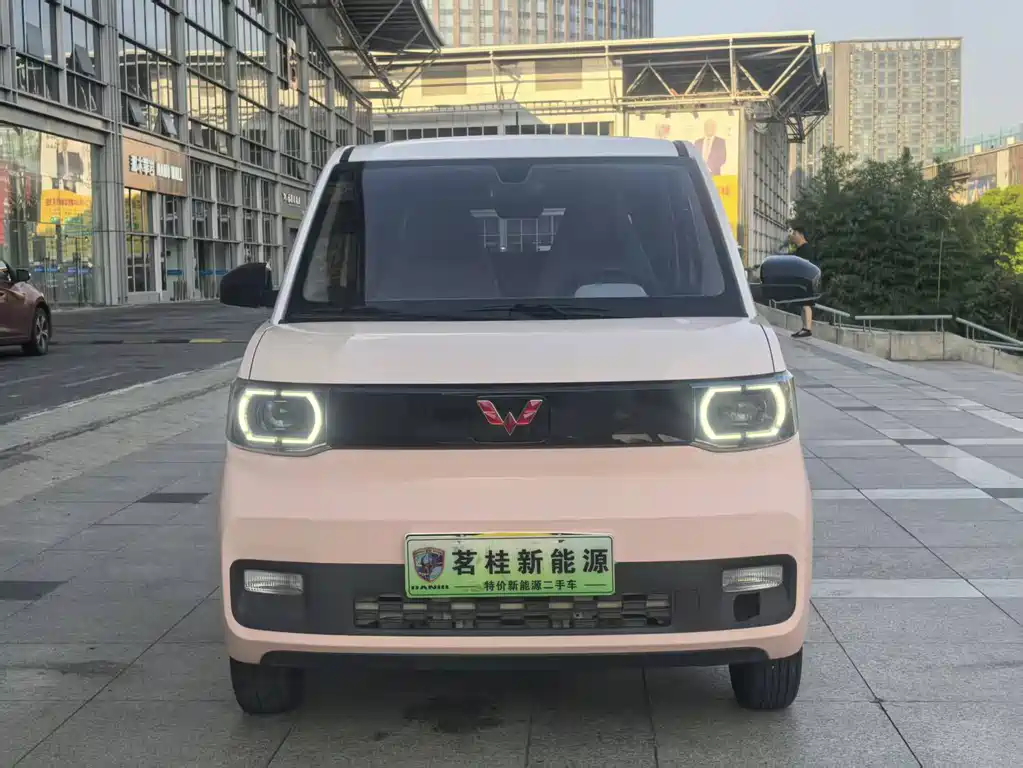 Wuling MINIEV