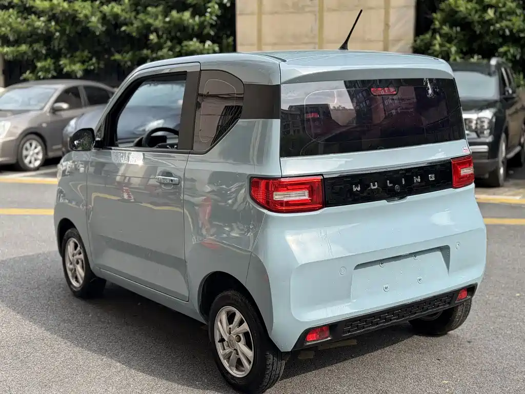 Wuling MINIEV