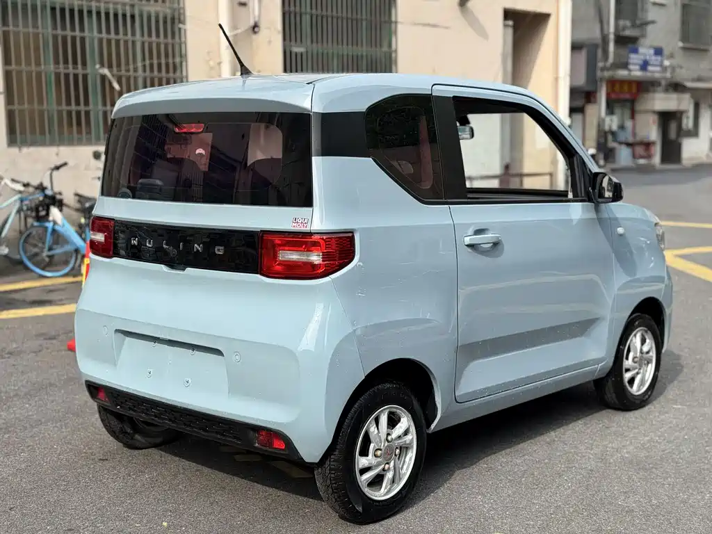 Wuling MINIEV