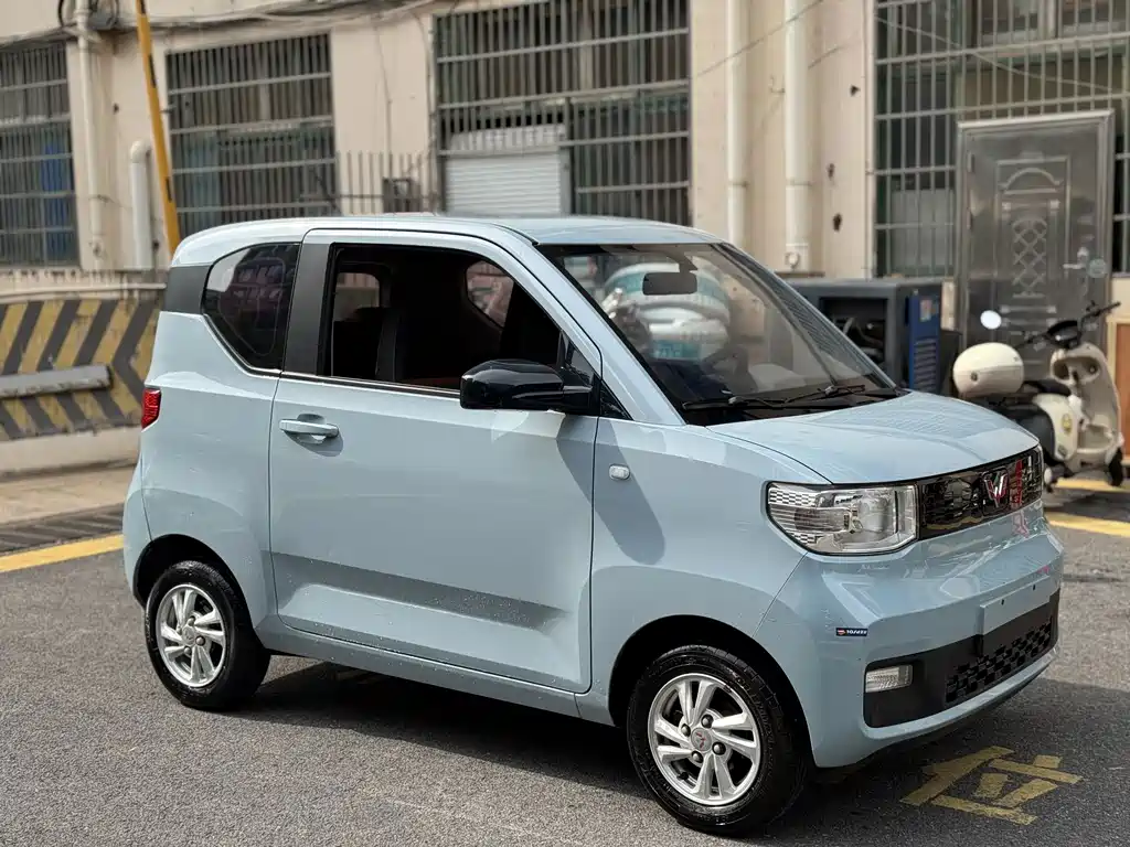 Wuling MINIEV