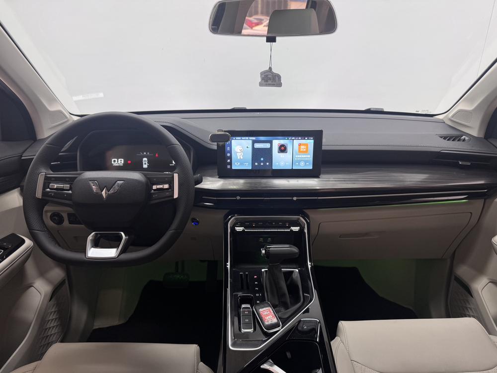 Wuling Wuling Asta