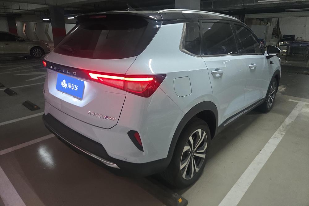 Wuling Wuling Asta