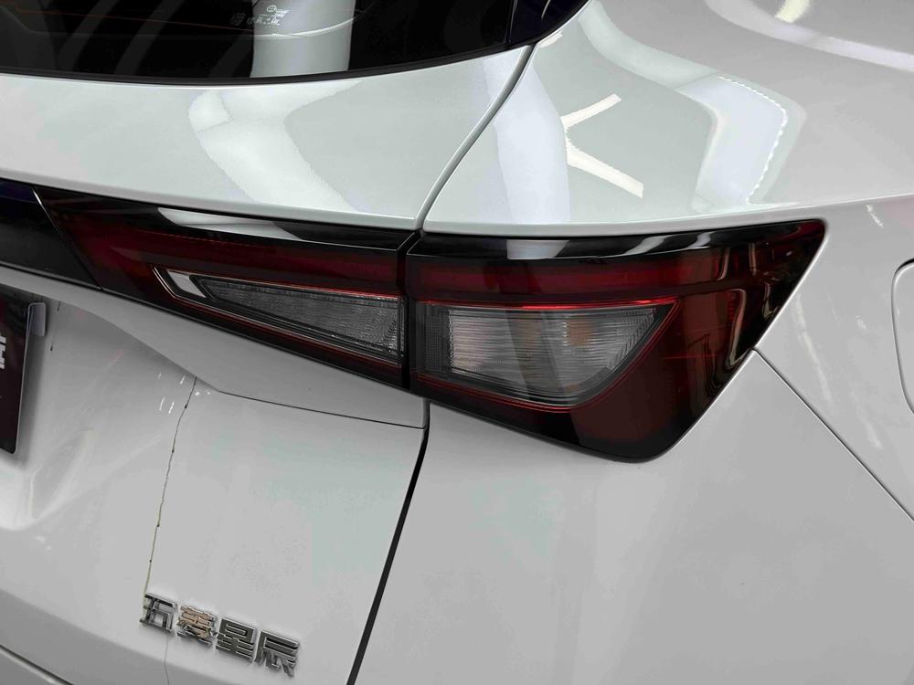 Wuling Wuling Asta
