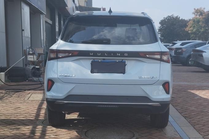 Wuling Wuling Asta