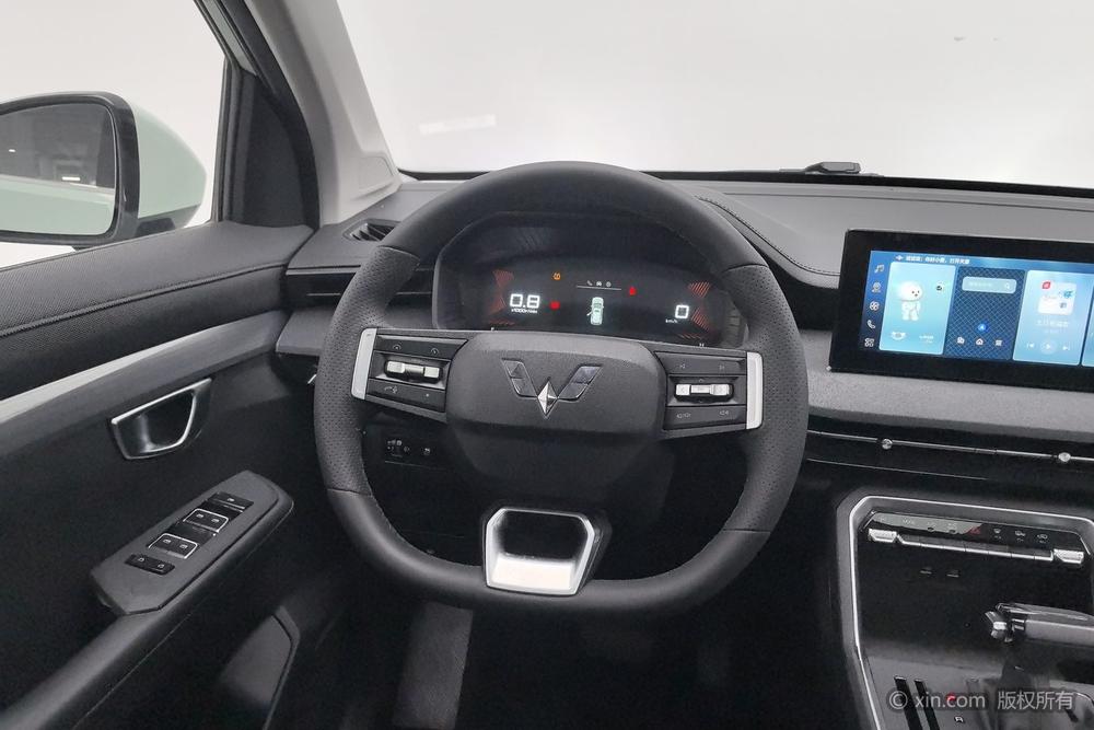 Wuling Wuling Asta