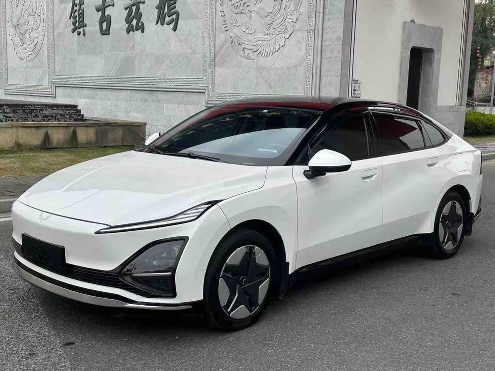 Wuling Wuling E5