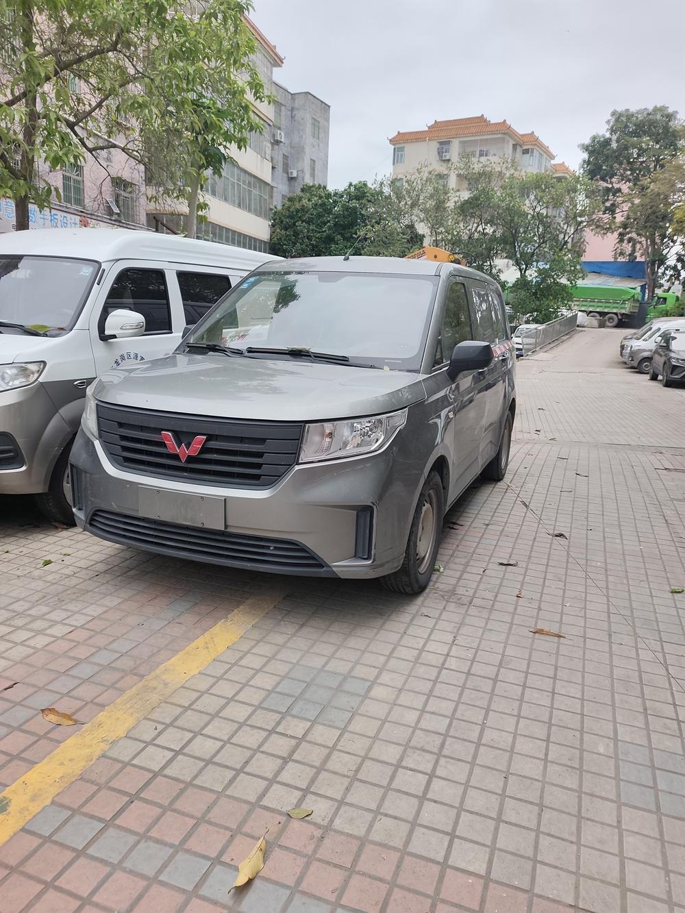 Wuling Wuling Hongguang PLUS