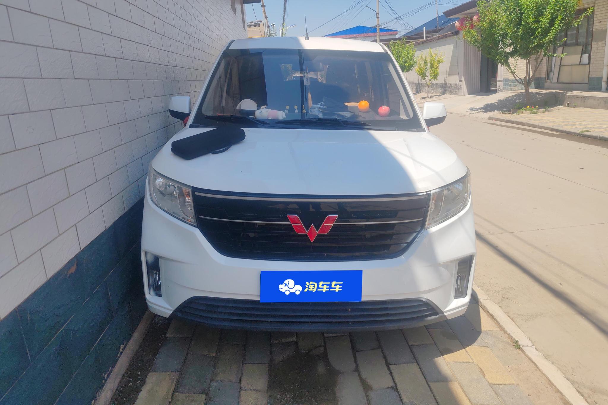 Wuling Wuling Hongguang PLUS
