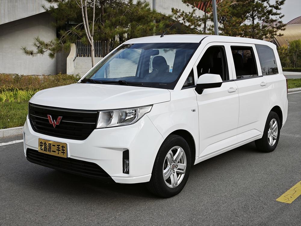 Wuling Wuling Hongguang PLUS
