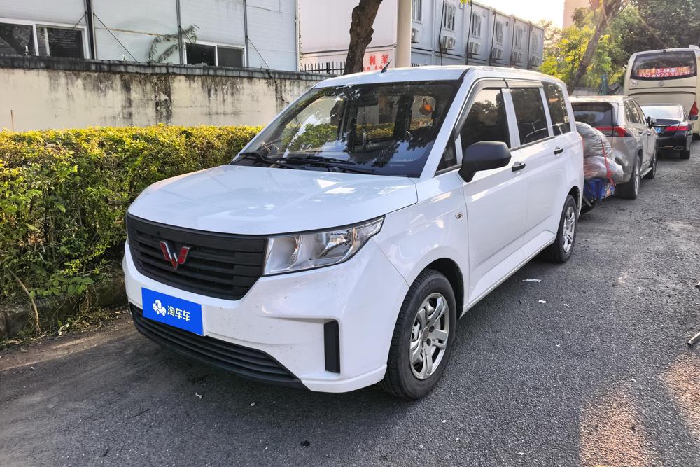 Wuling Wuling Hongguang PLUS