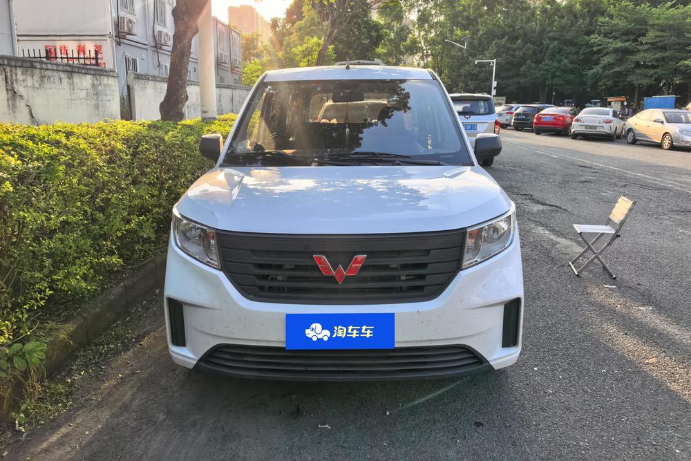 Wuling Wuling Hongguang PLUS