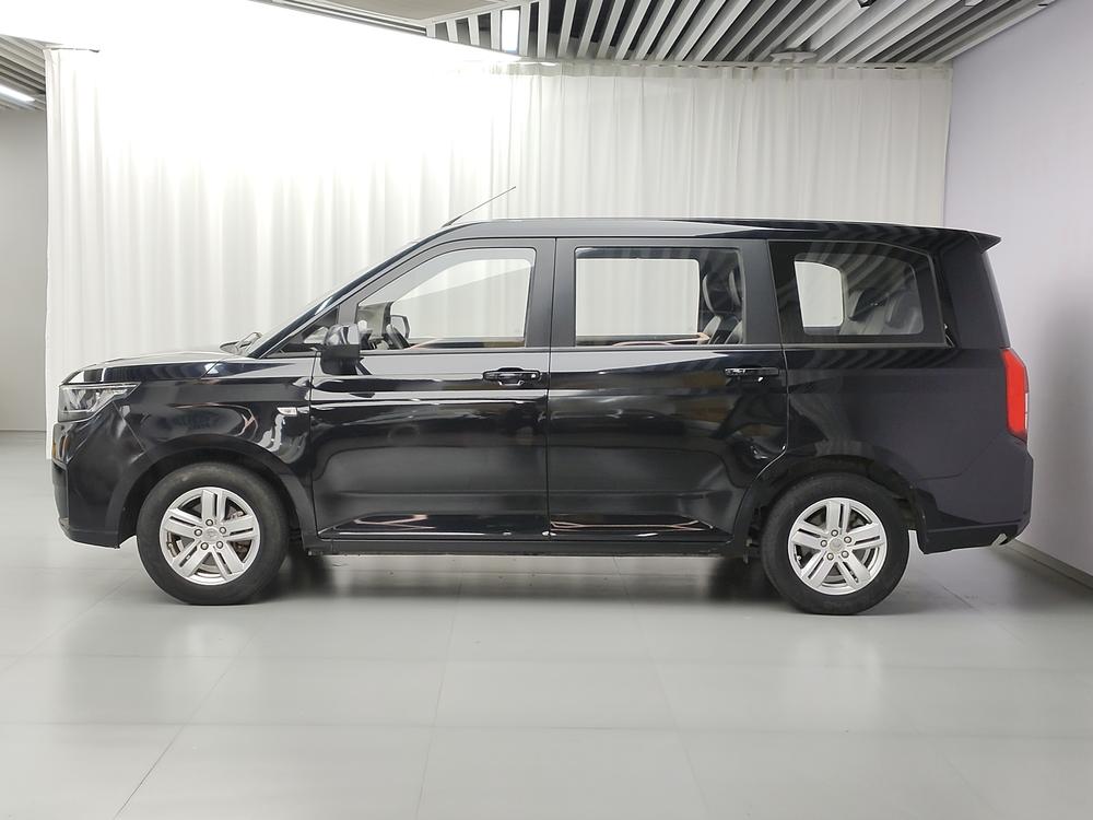 Wuling Wuling Hongguang PLUS