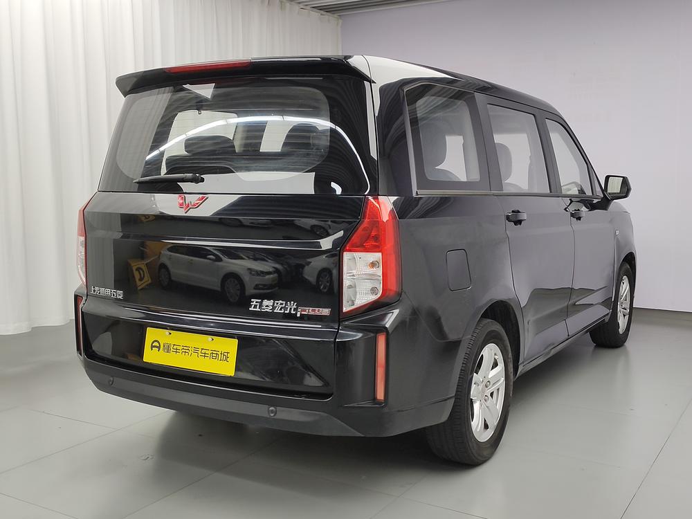 Wuling Wuling Hongguang PLUS