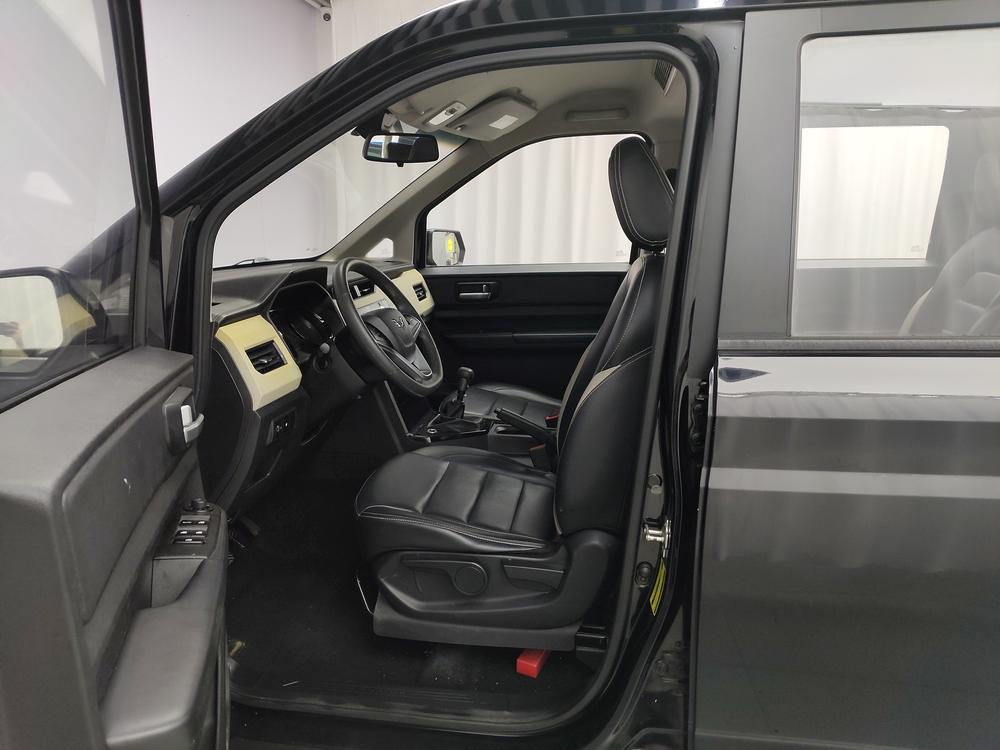 Wuling Wuling Hongguang PLUS