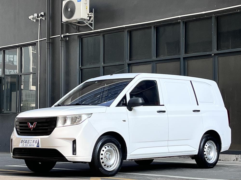 Wuling Wuling Hongguang PLUS
