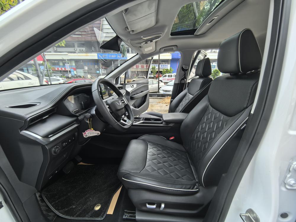 Wuling Wuling Jiachen