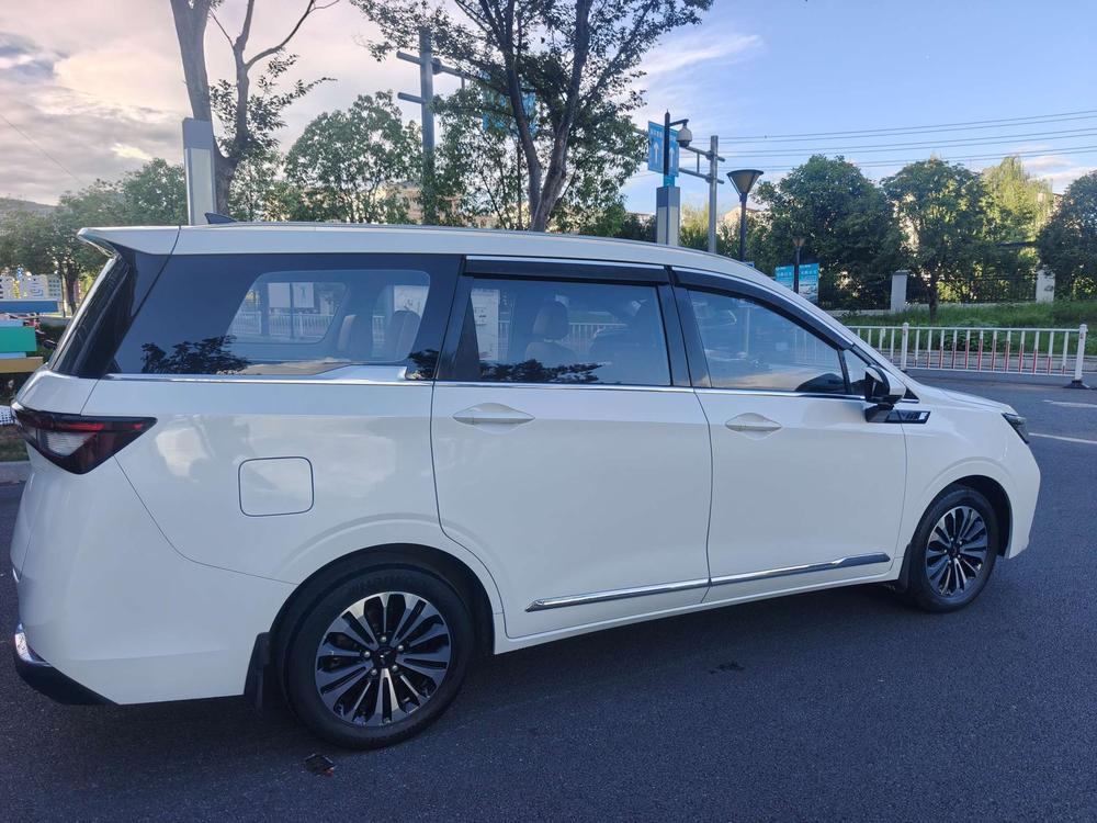 Wuling Wuling Jiachen