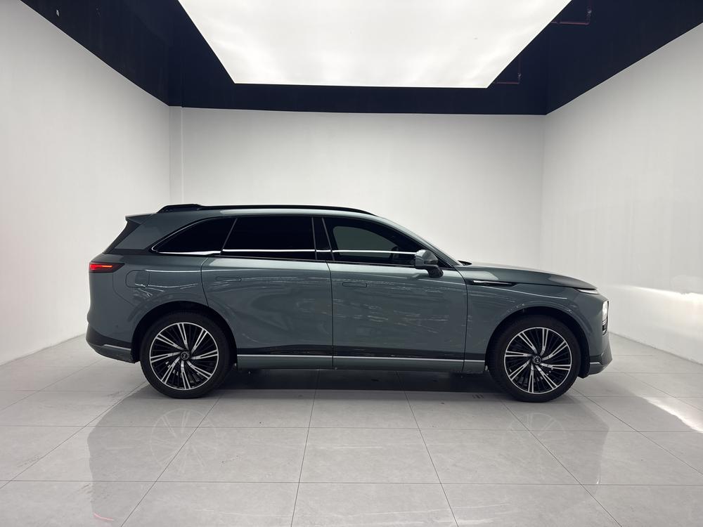 XPeng XPeng G9