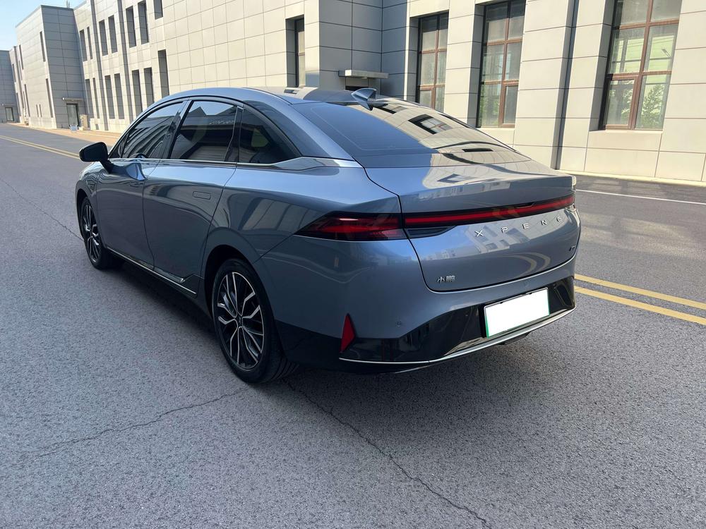XPeng XPeng P5