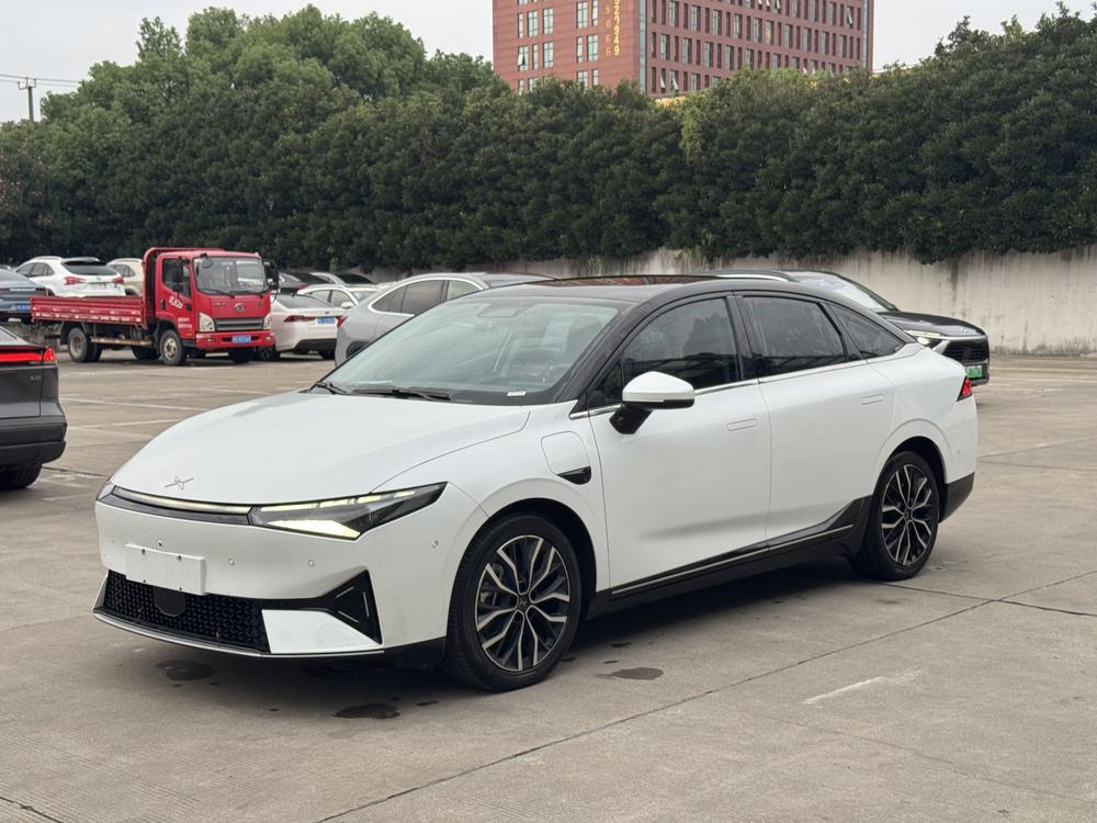 XPeng XPeng P5