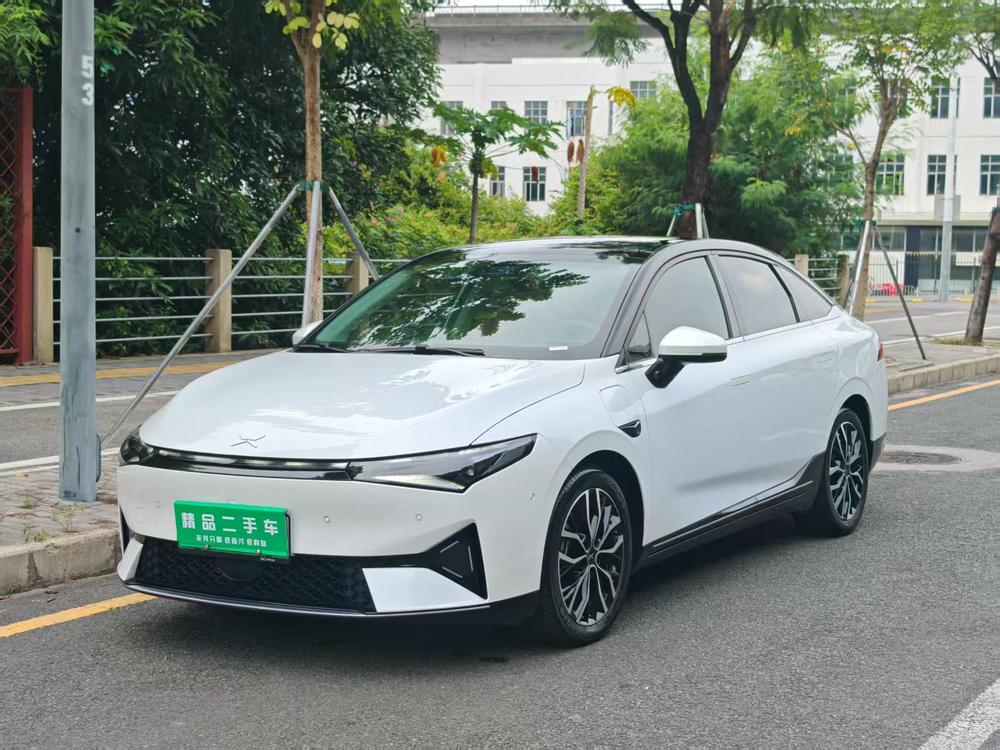 XPeng XPeng P5