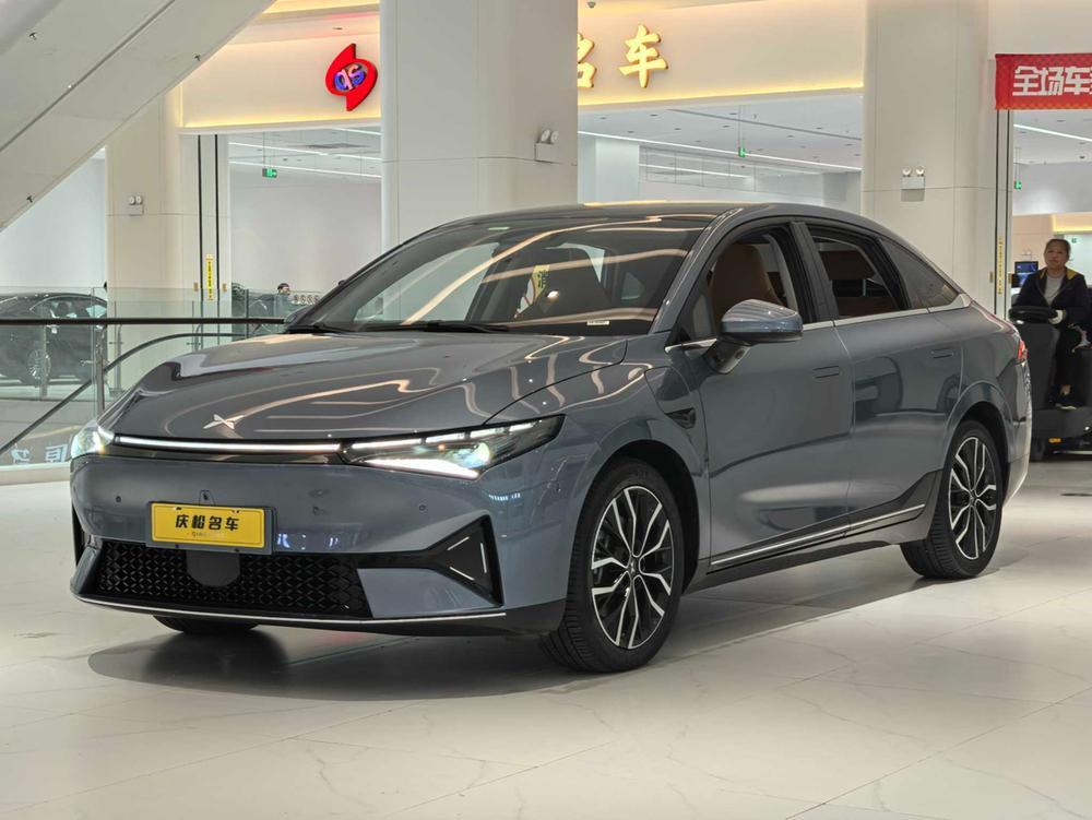 XPeng XPeng P5