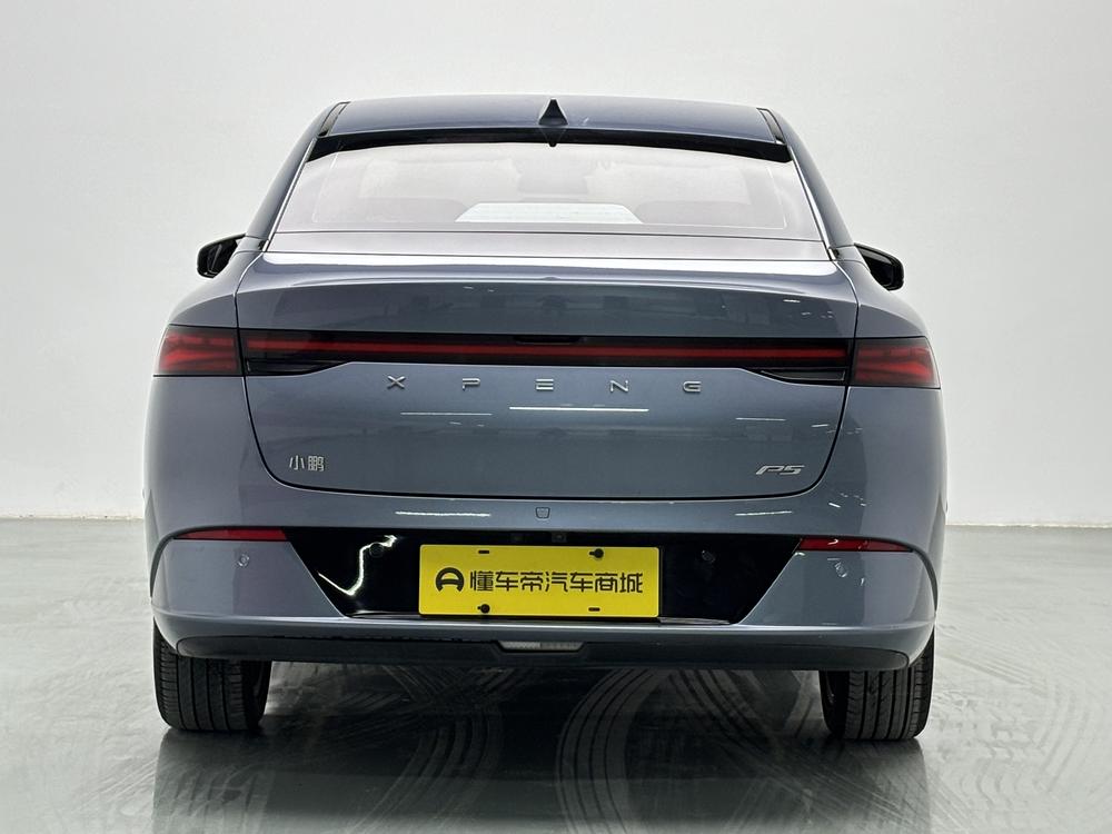XPeng XPeng P5