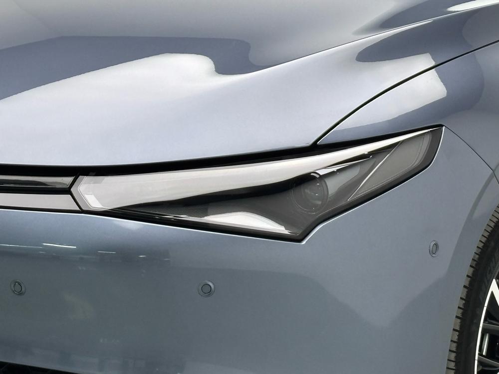 XPeng XPeng P5