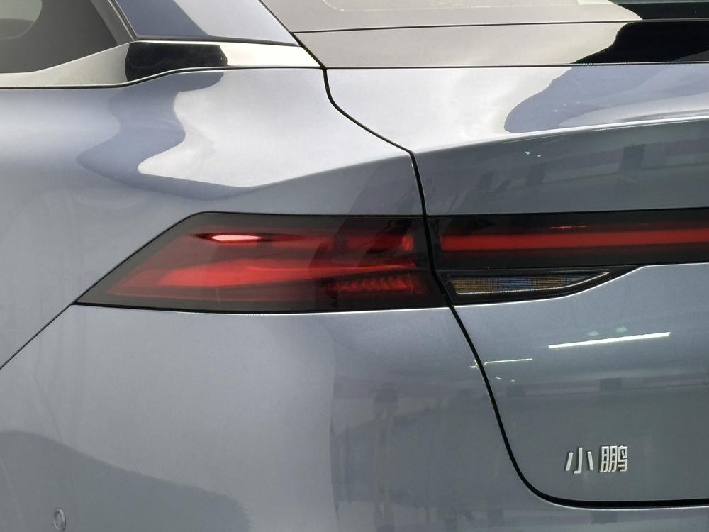 XPeng XPeng P5