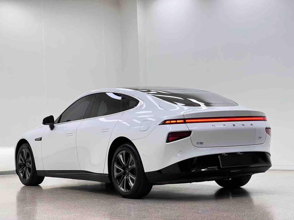 XPeng XPeng P7