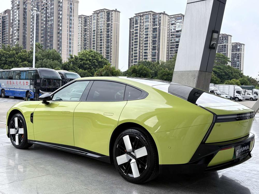XPeng XPeng P7