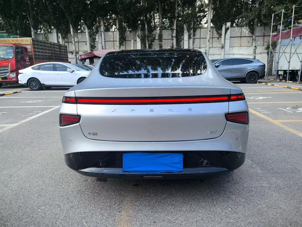 XPeng XPeng P7