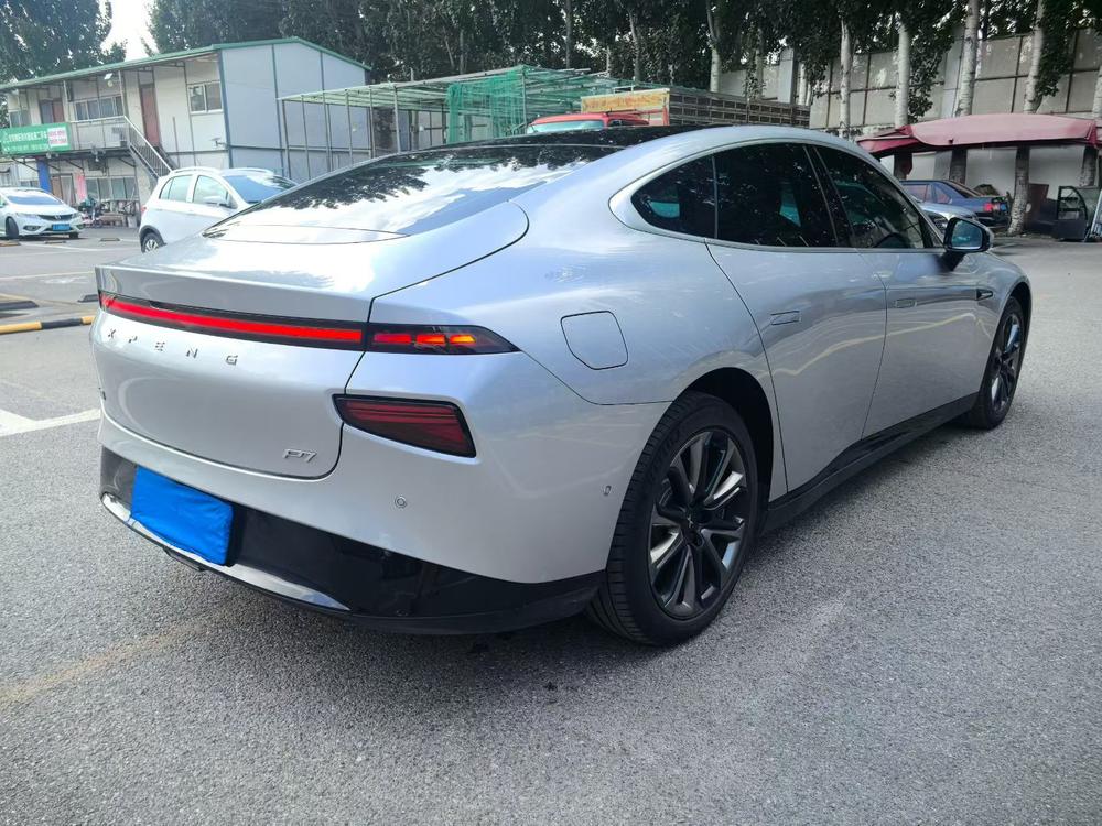 XPeng XPeng P7