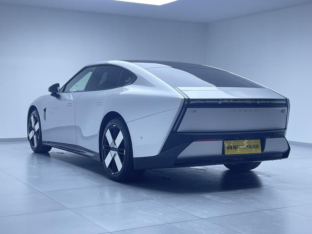 XPeng XPeng P7