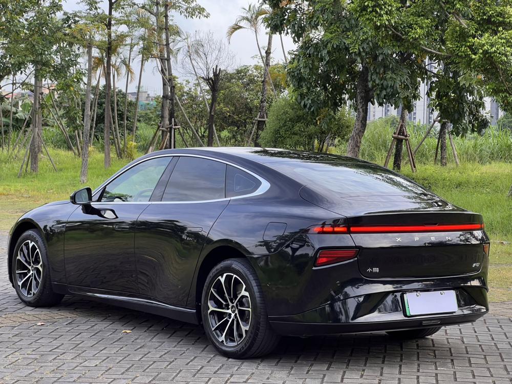 XPeng XPeng P7
