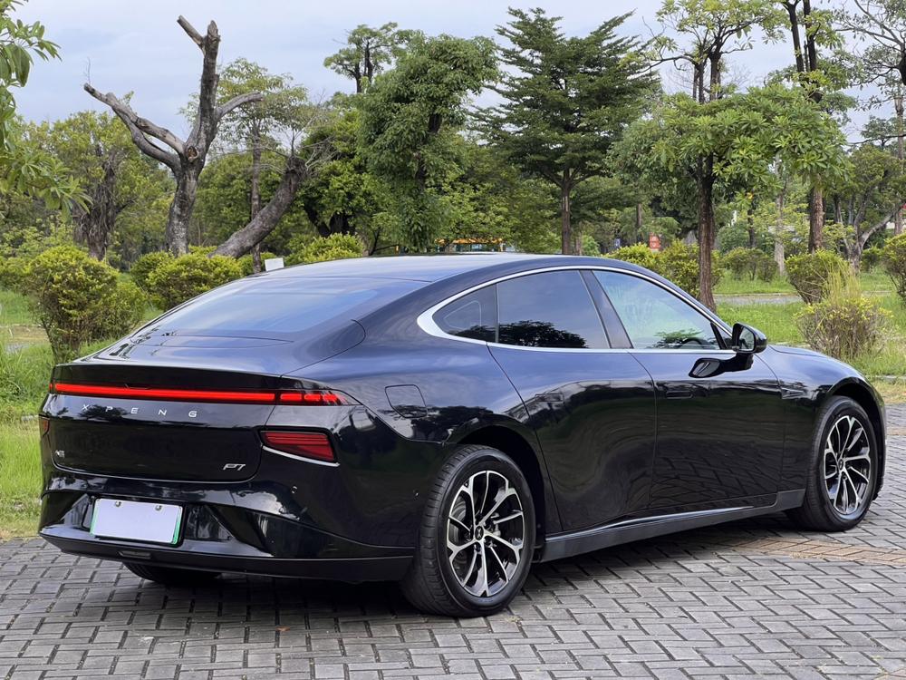 XPeng XPeng P7