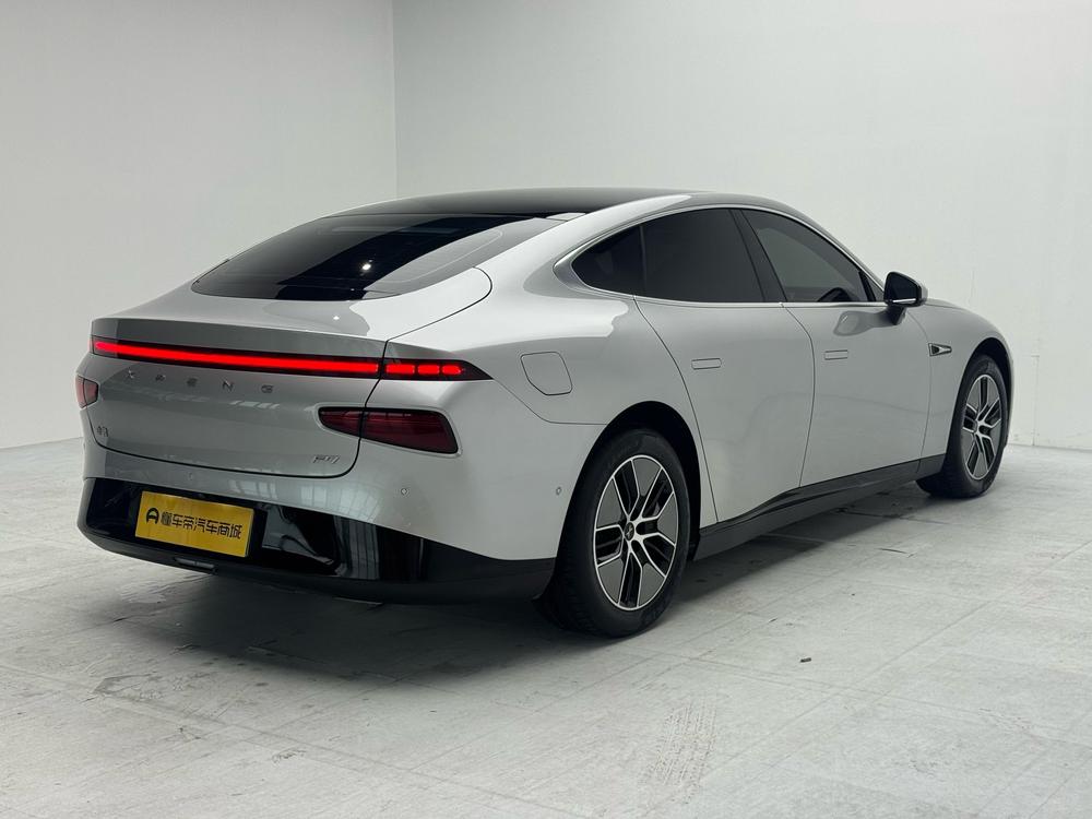 XPeng XPeng P7