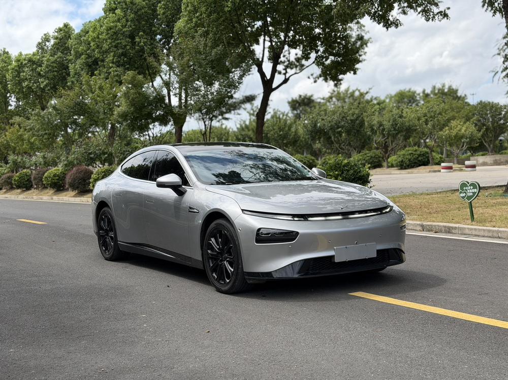 XPeng XPeng P7