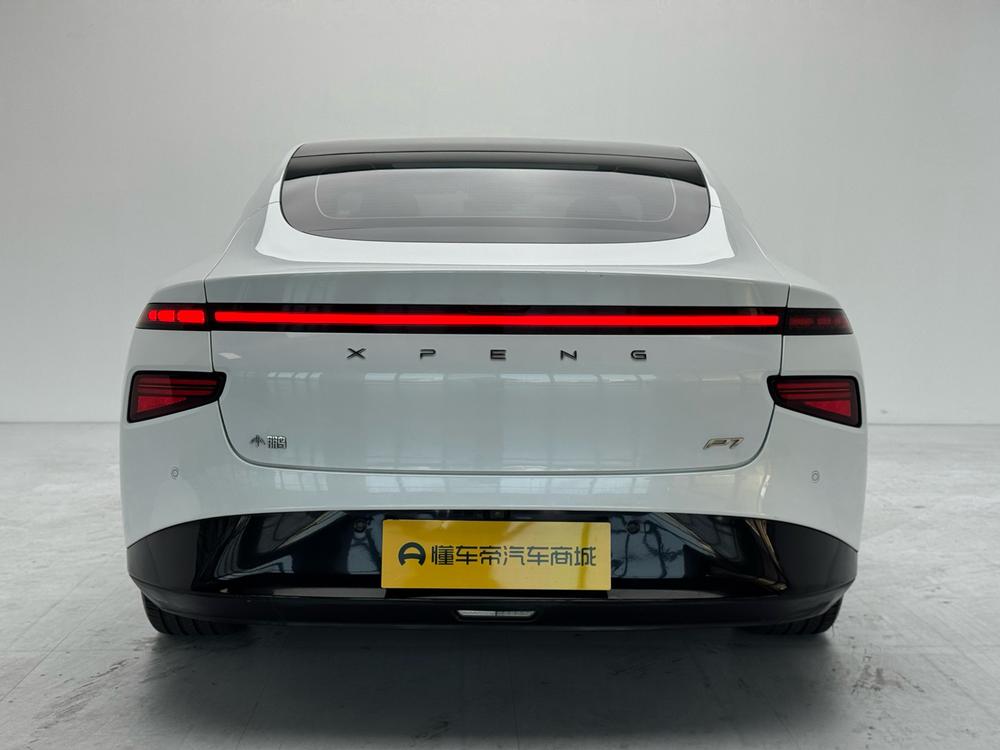 XPeng XPeng P7